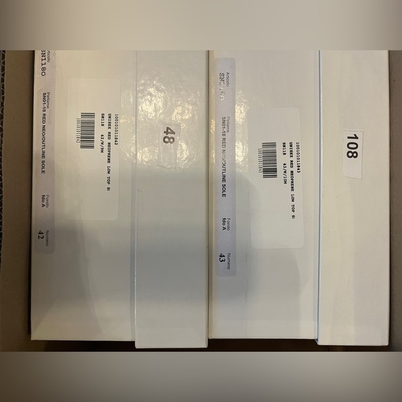 iRi Women’s WES I Red Low Top Sneaker Shoes - Picture 11 of 12